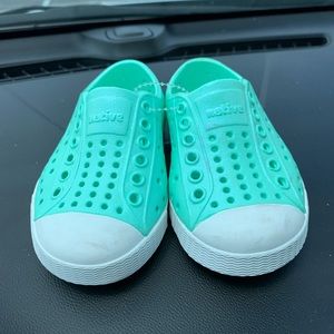 Natives Jefferson Mint Shimmer Sz 5